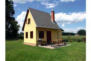 Czechy Chata Červený Kostelec, Zewnątrz
